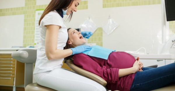 مراقبت از دندان در بارداری و نکاتی که باید به آن توجه شود