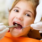 اولین ویزیت دندانپزشکی کودکان چه فوایدی به همراه دارد